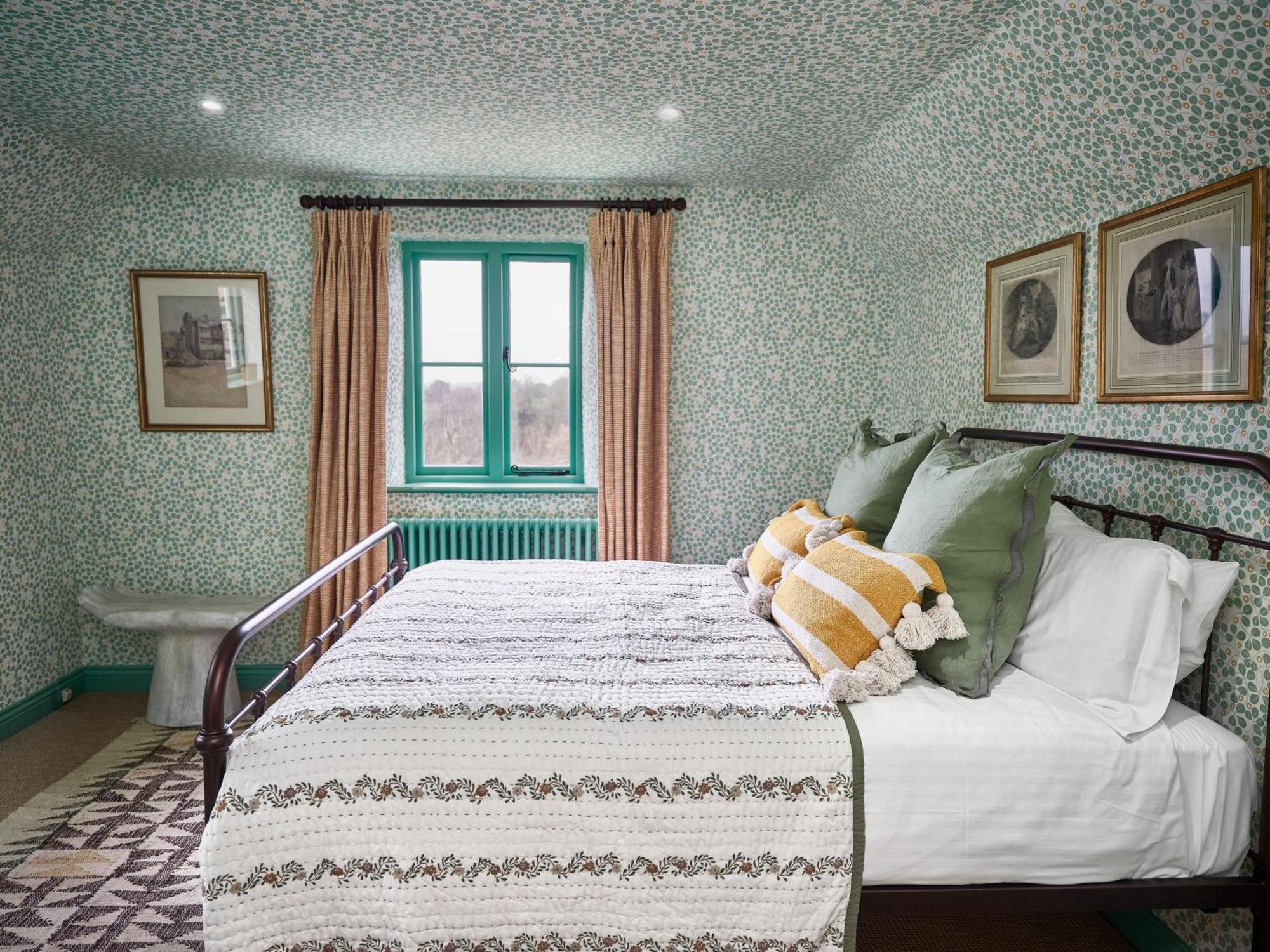 Townhouse Suites- Abbey Row Malmesbury Exteriér fotografie